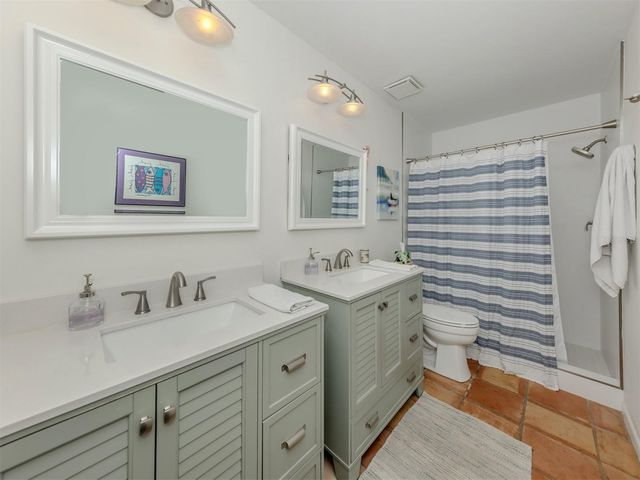 786 SARABAY ROAD 19, Osprey, FL 34229