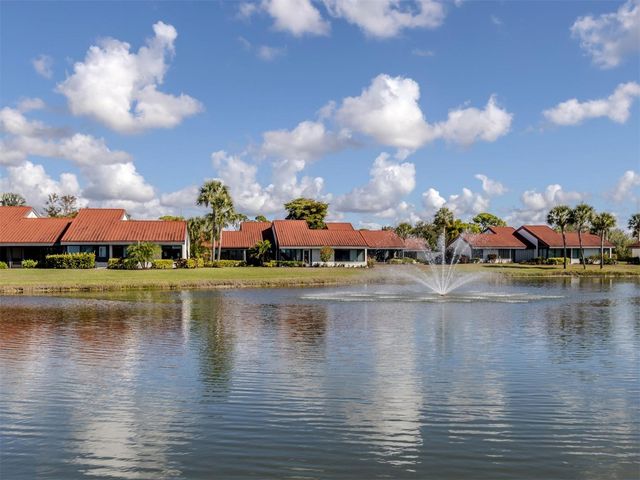 786 SARABAY ROAD 19, Osprey, FL 34229