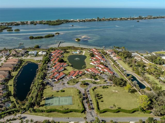 786 SARABAY ROAD 19, Osprey, FL 34229