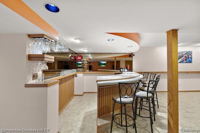 4566 Walden Drive, Bloomfield Hills, MI 48301