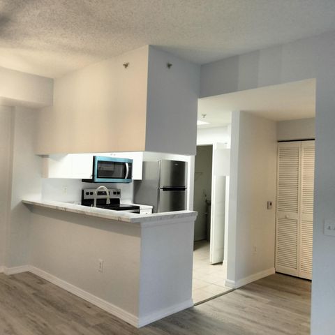 2803 Sarento Place 111, Palm Beach Gardens, FL 33410