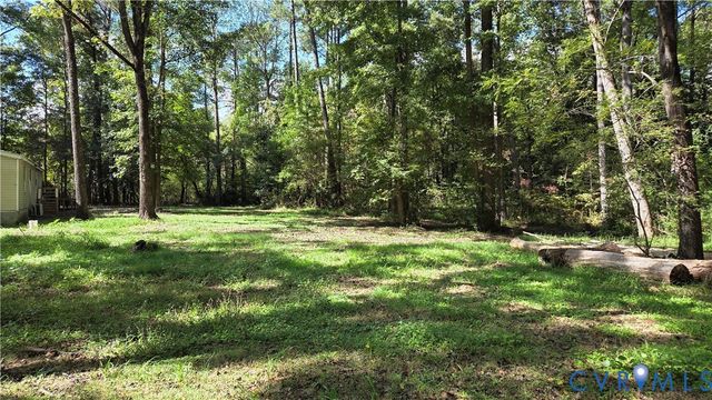 349 Morris Ln, Shacklefords, VA 23156