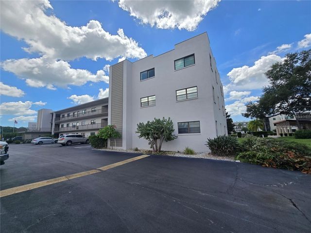 7941 58TH AVENUE N 212, St Petersburg, FL 33709