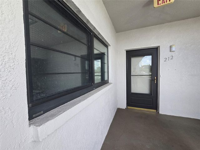 7941 58TH AVENUE N 212, St Petersburg, FL 33709