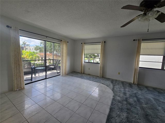 7941 58TH AVENUE N 212, St Petersburg, FL 33709