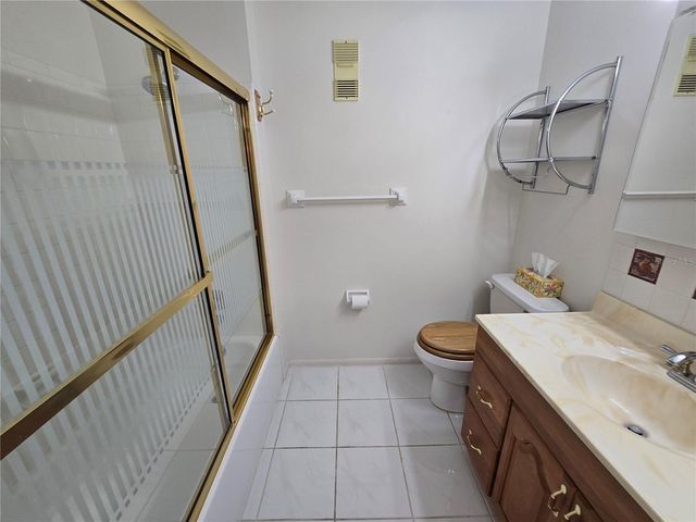 7941 58TH AVENUE N 212, St Petersburg, FL 33709