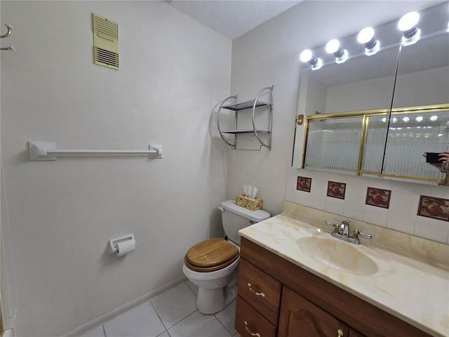 7941 58TH AVENUE N 212, St Petersburg, FL 33709