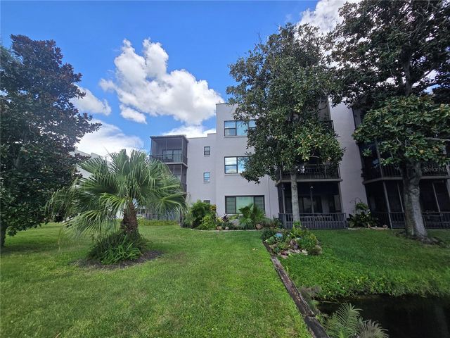 7941 58TH AVENUE N 212, St Petersburg, FL 33709