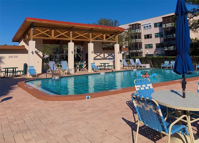 7941 58TH AVENUE N 212, St Petersburg, FL 33709