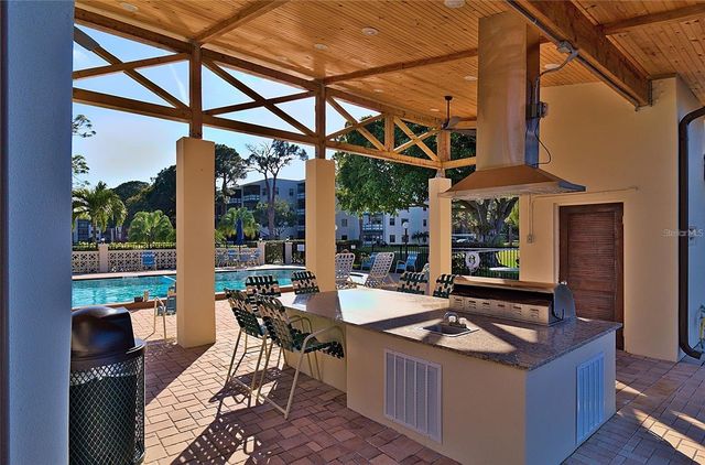 7941 58TH AVENUE N 212, St Petersburg, FL 33709