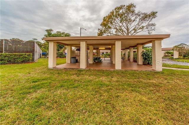 7941 58TH AVENUE N 212, St Petersburg, FL 33709