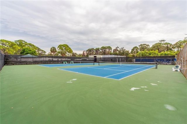 7941 58TH AVENUE N 212, St Petersburg, FL 33709