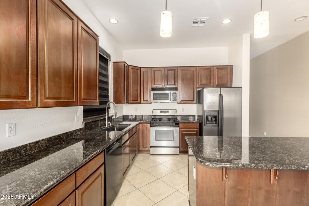 Image 5 of property listing at 3405 W IAN Drive, Laveen, AZ 85339