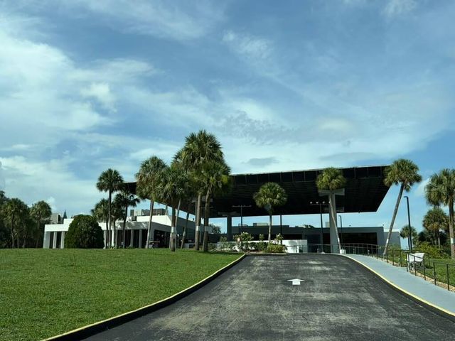 7011 Environ Boulevard 210, Lauderhill, FL 33319