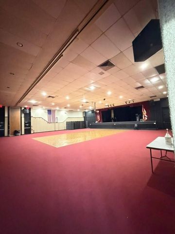 7011 Environ Boulevard 210, Lauderhill, FL 33319
