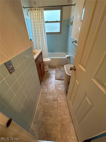 24437 Ridgeline, Bedford Heights, OH 44146