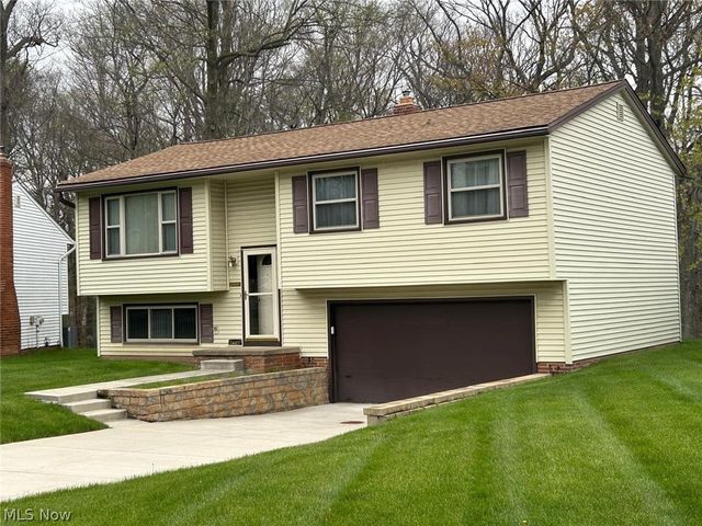 24437 Ridgeline, Bedford Heights, OH 44146