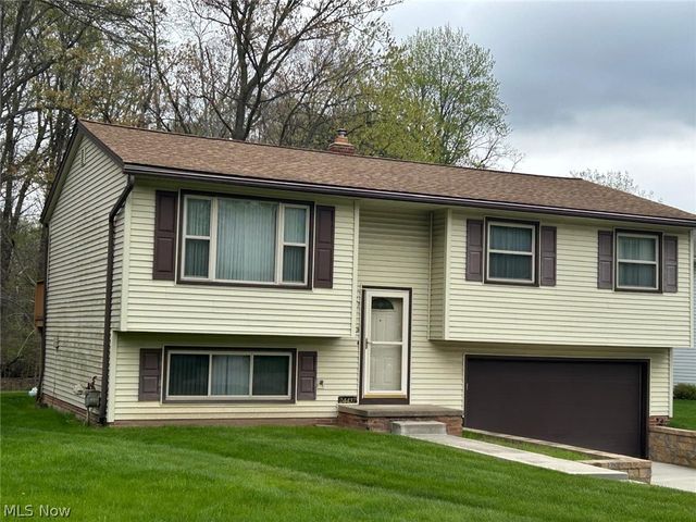 24437 Ridgeline, Bedford Heights, OH 44146