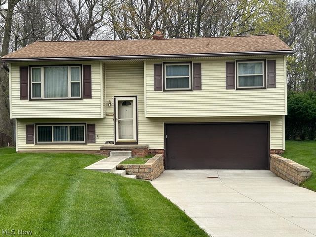24437 Ridgeline, Bedford Heights, OH 44146
