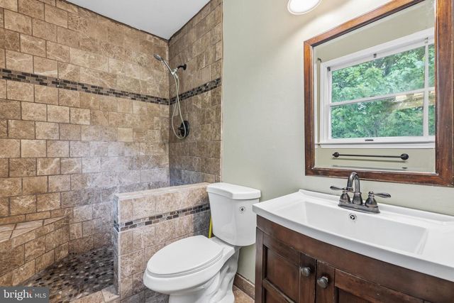 10 WEST RD, Mount Airy, MD 21771