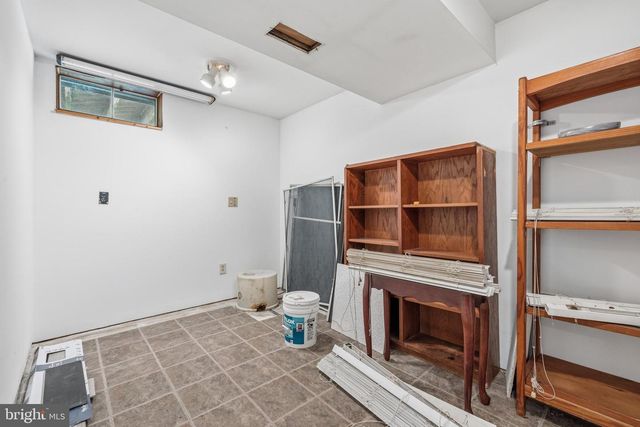 10 WEST RD, Mount Airy, MD 21771
