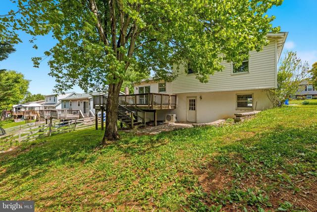 10 WEST RD, Mount Airy, MD 21771
