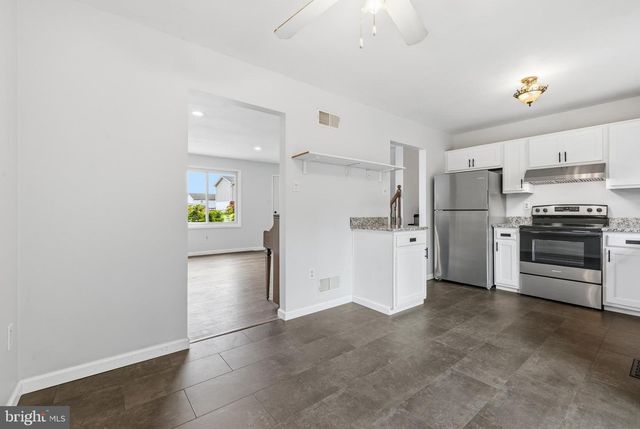 10 WEST RD, Mount Airy, MD 21771