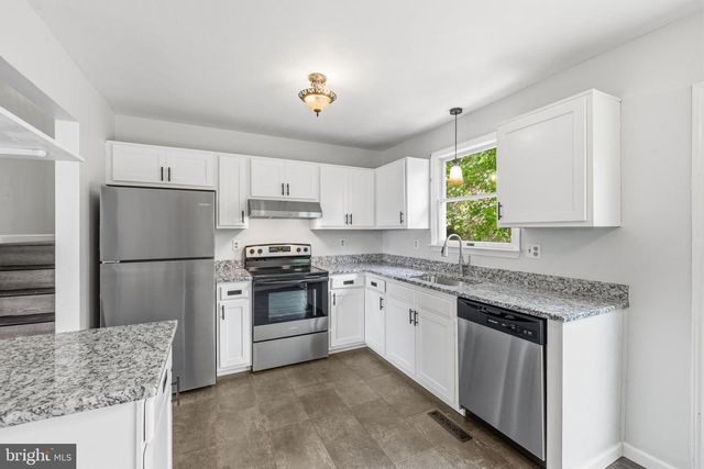 10 WEST RD, Mount Airy, MD 21771