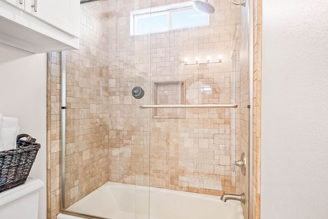 202 W Oaks Ave, Port Aransas, TX 78373