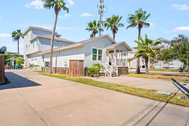 202 W Oaks Ave, Port Aransas, TX 78373