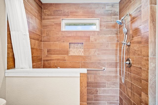 202 W Oaks Ave, Port Aransas, TX 78373