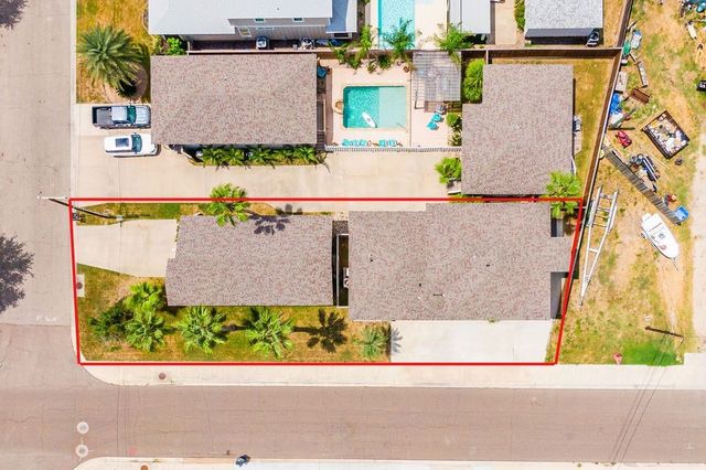 202 W Oaks Ave, Port Aransas, TX 78373