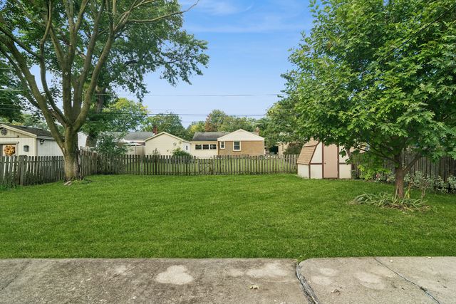 208 N Brighton Place, Arlington Heights, IL 60004