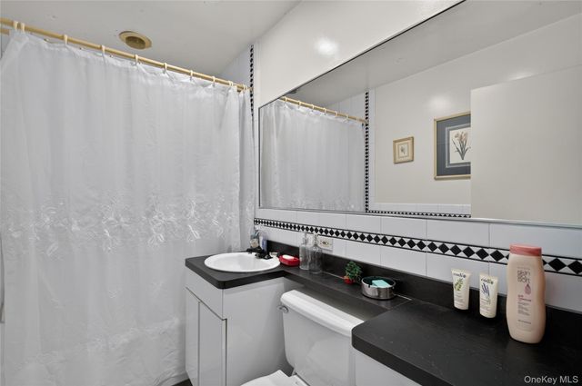 296 Jamaica Boulevard, Carle Place, NY 11514