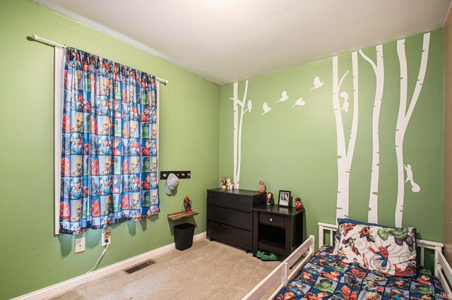 57502 Oakside Avenue, Mishawaka, IN 46544