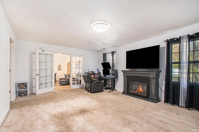 57502 Oakside Avenue, Mishawaka, IN 46544