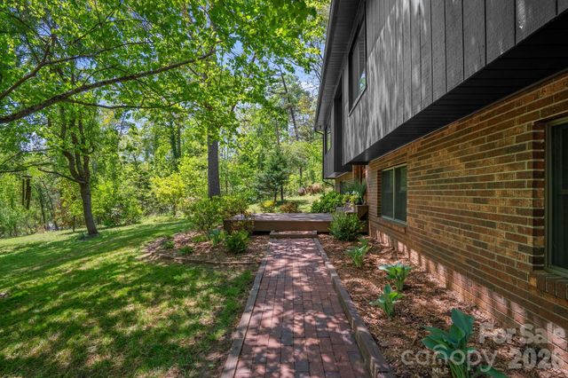 75 High Valley Estates Drive, Alexander, NC 28701