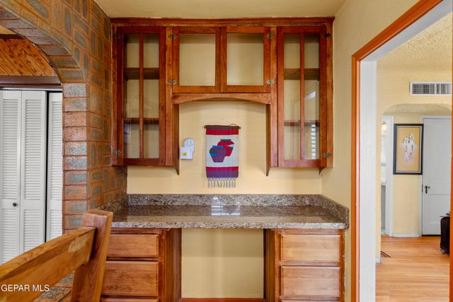 515 GREGORY Avenue, El Paso, TX 79902