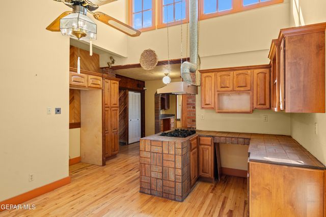 515 GREGORY Avenue, El Paso, TX 79902