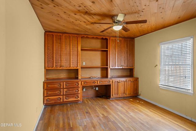 515 GREGORY Avenue, El Paso, TX 79902