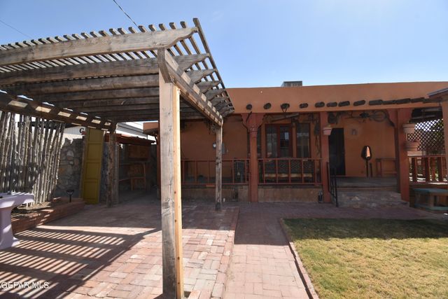 515 GREGORY Avenue, El Paso, TX 79902