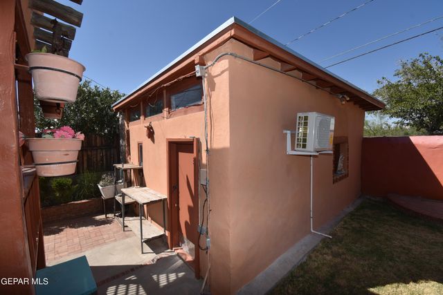 515 GREGORY Avenue, El Paso, TX 79902