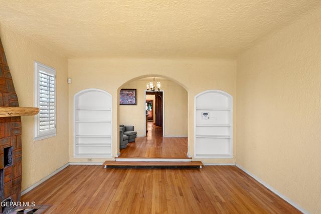 515 GREGORY Avenue, El Paso, TX 79902