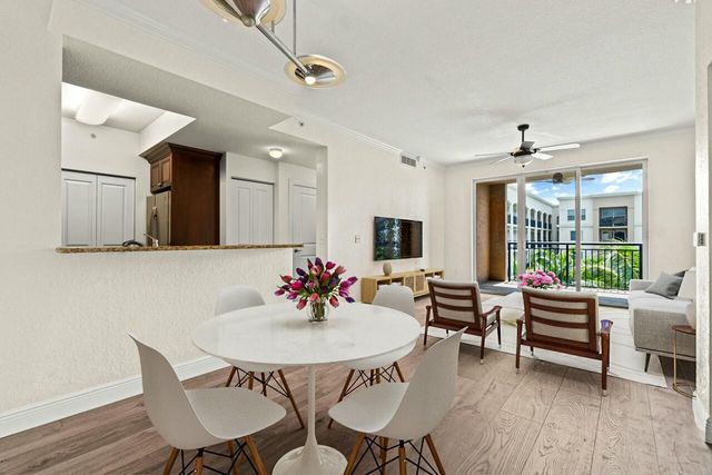 1660 Renaissance Commons Boulevard 2524, Boynton Beach, FL 33426