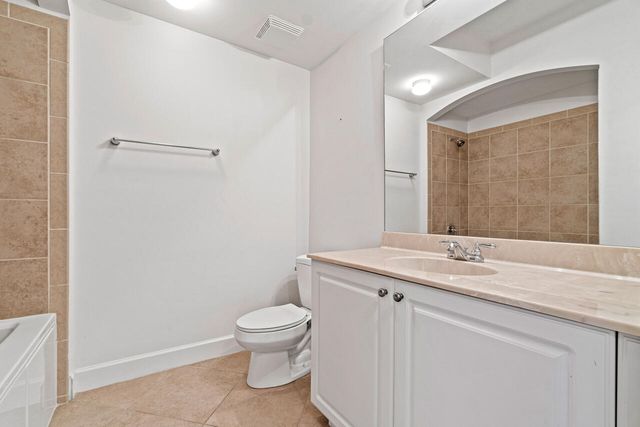 1660 Renaissance Commons Boulevard 2524, Boynton Beach, FL 33426