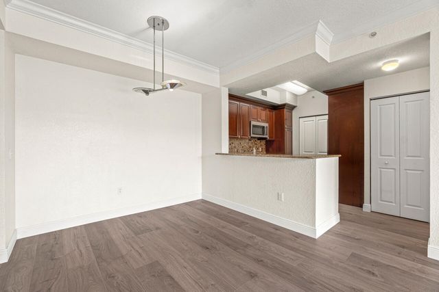 1660 Renaissance Commons Boulevard 2524, Boynton Beach, FL 33426