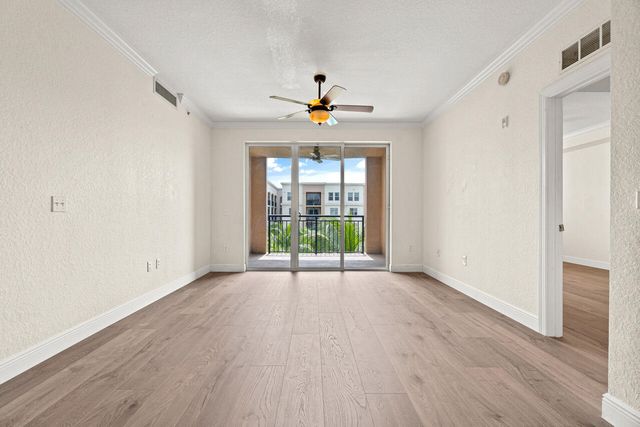 1660 Renaissance Commons Boulevard 2524, Boynton Beach, FL 33426