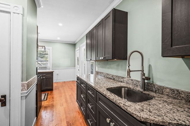 4 Valley Rd 2, Swampscott, MA 01907