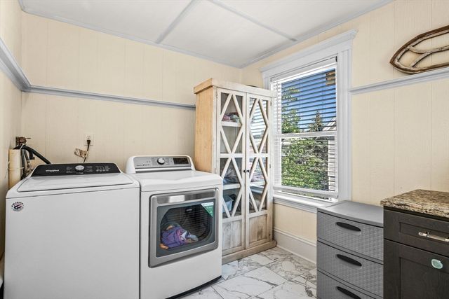 4 Valley Rd 2, Swampscott, MA 01907