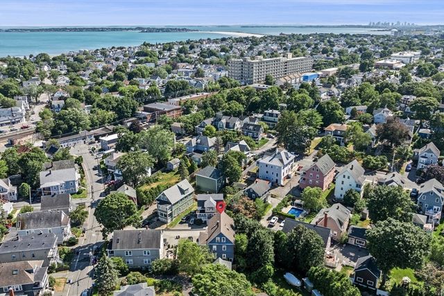 4 Valley Rd 2, Swampscott, MA 01907